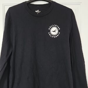 Hollister Men's Dark Long Sleeve Tee